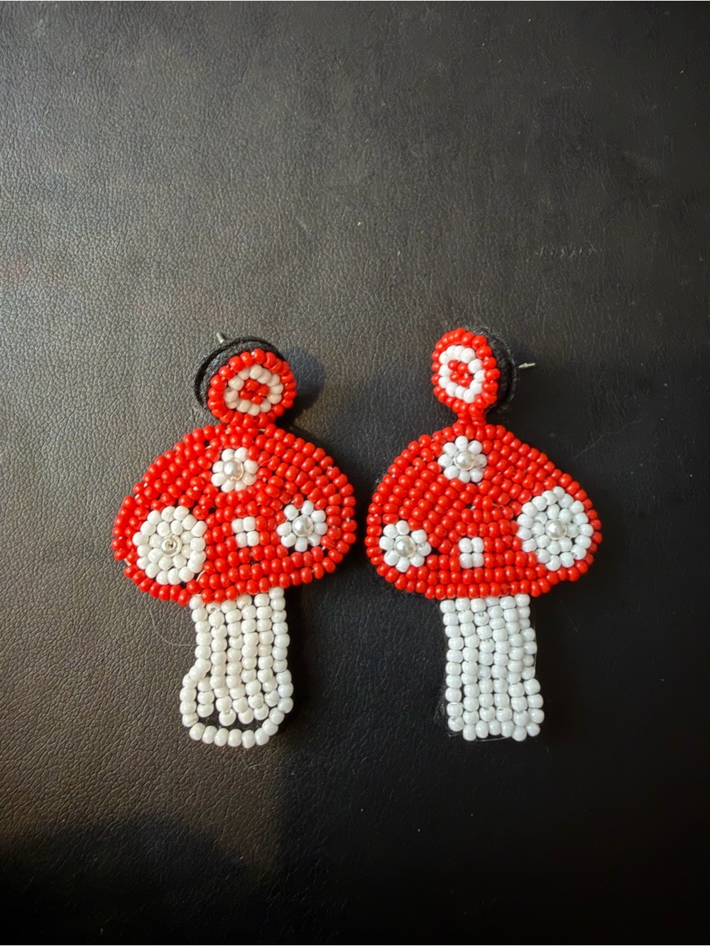 Beaded Red & White Mushroom Earrings new without tags